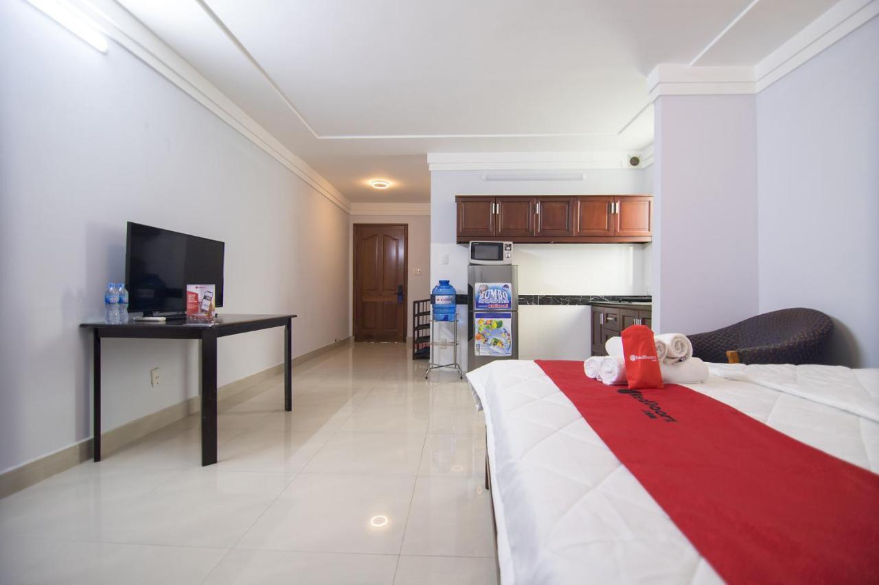Reddoorz Near Hoa Lu Stadium Ho Chi Minh-byen Eksteriør bilde