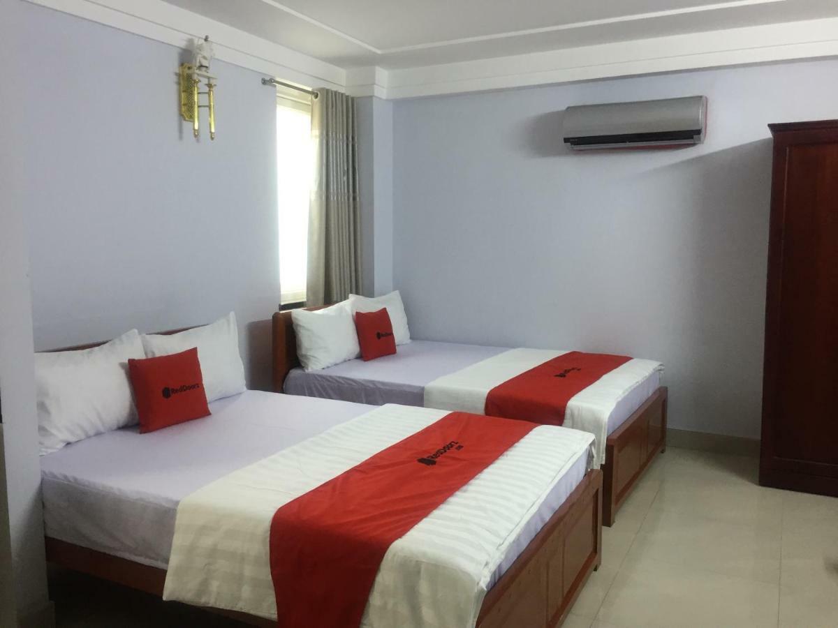Reddoorz Near Hoa Lu Stadium Ho Chi Minh-byen Eksteriør bilde
